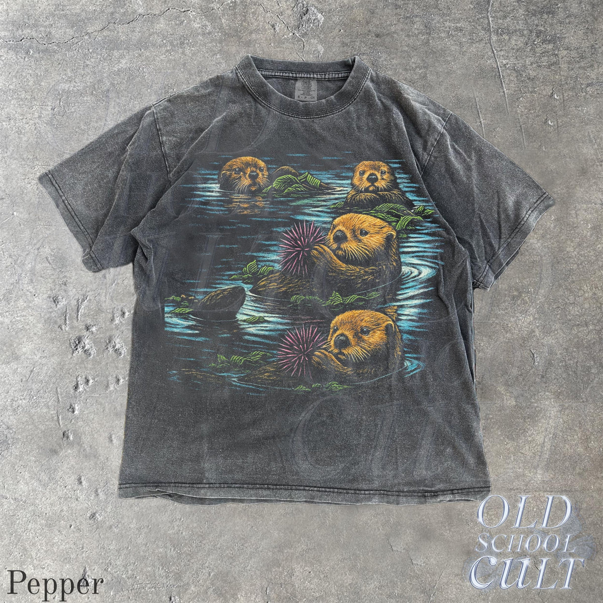 Vintage Otter Swimming 90s Retro Otter Nature Wildlife 90s Animal Nostalgia Otter Lover (2)