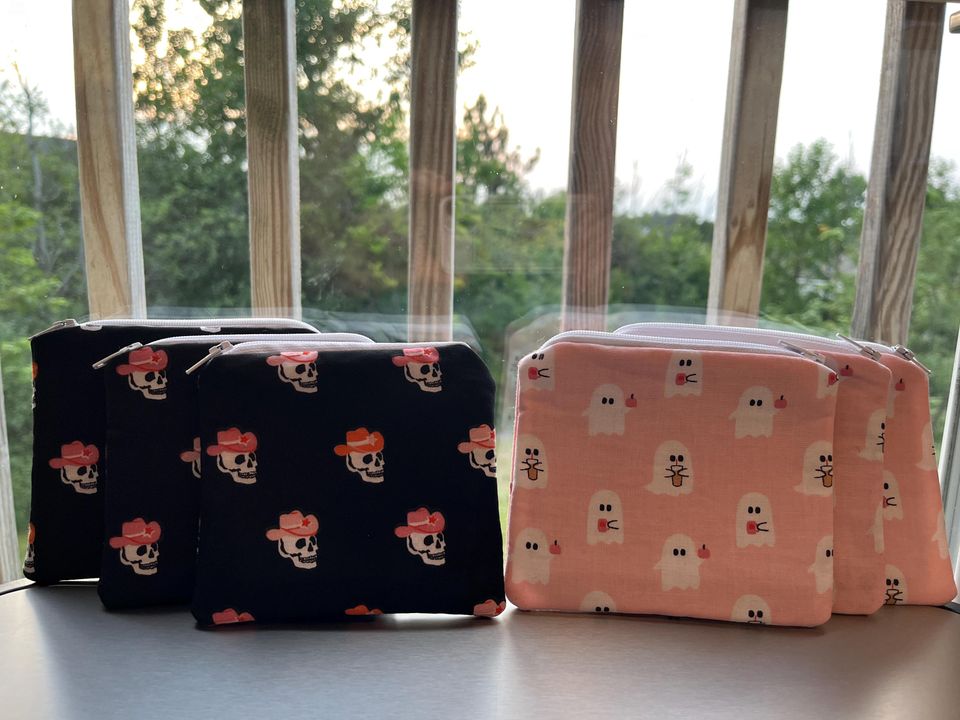 Halloween themed zipper pouch
