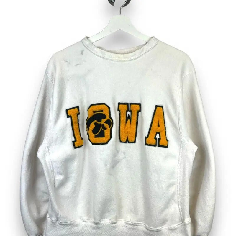 Vintage 80s/90s Iowa Hawkeyes NCAA Collegiate Spellout Sweatshirt Size Medium T-Shirts, Hoodie | HypeDripTees.com