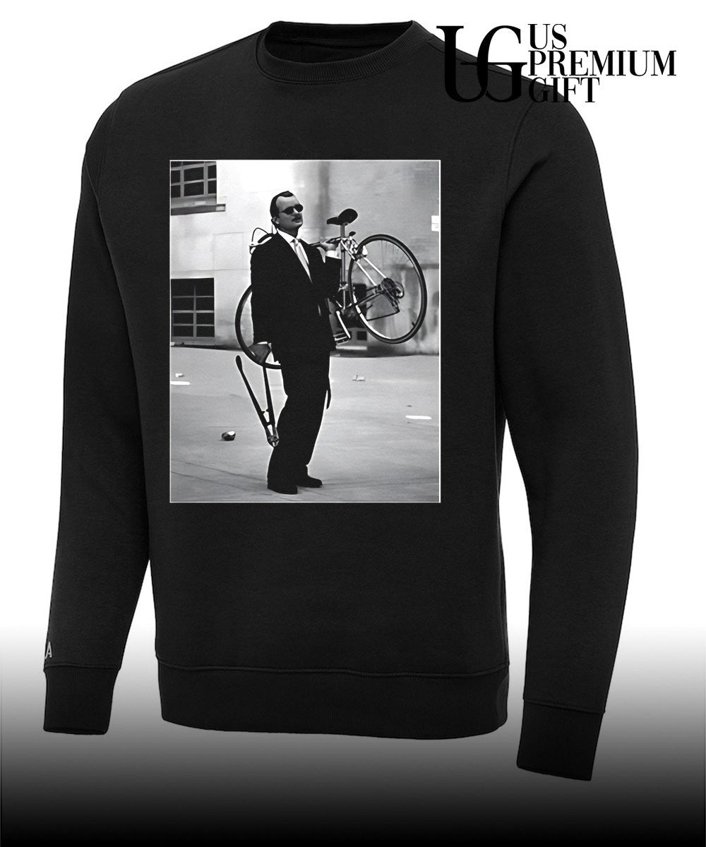 Bill Murray carrying a Bicycle in Rushmore T-shirt