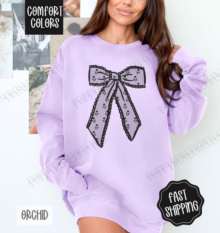 Black Lace Bow Comfort Colors Sweatshirt, Women's Crewneck, Cute Black Bow Women's Sweater T-Shirts, Hoodie