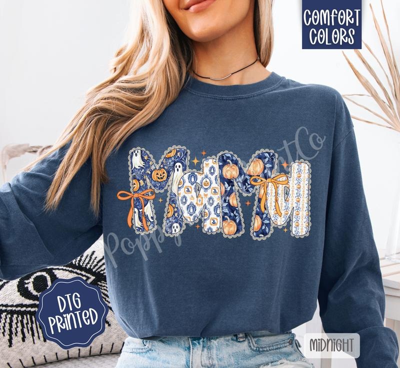 Blue Pumpkin Mama Comfort Colors Long Sleeve T-Shirt, Cute Women's Fall Tee Hoodie, Sweatshirt | HypeDripTees.com