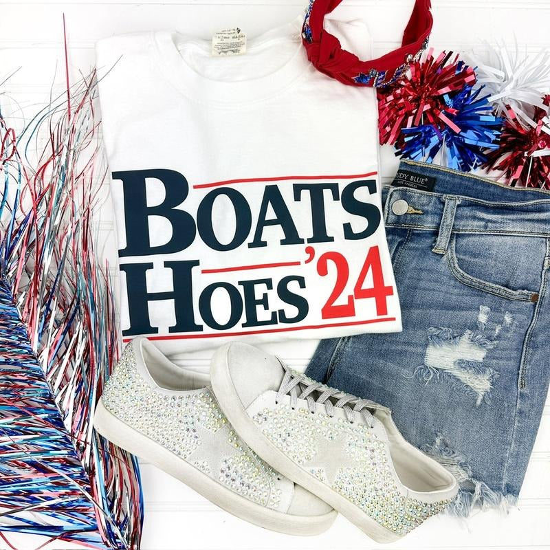Boats 24 Comfort Colors T-Shirts Hoodie, Sweatshirt | HypeDripTees.com