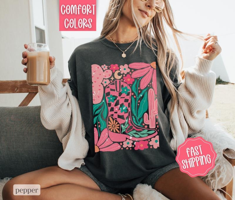 Boho Floral Cowgirl Shirt Comfort Colors, Wildflower Tshirt, Boho Tee, Oversized Women's Shirt, Country Music Tee Hoodie,...