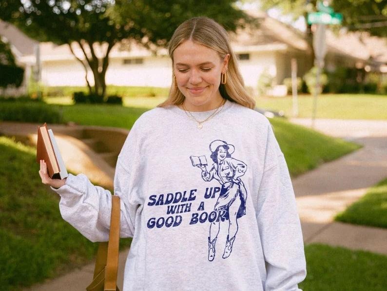 Bookish Cowgirl Sweatshirt | Retro Western Book Lover Shirt Country Bookish Tee, Bookish Gift For Her, Country Girl...