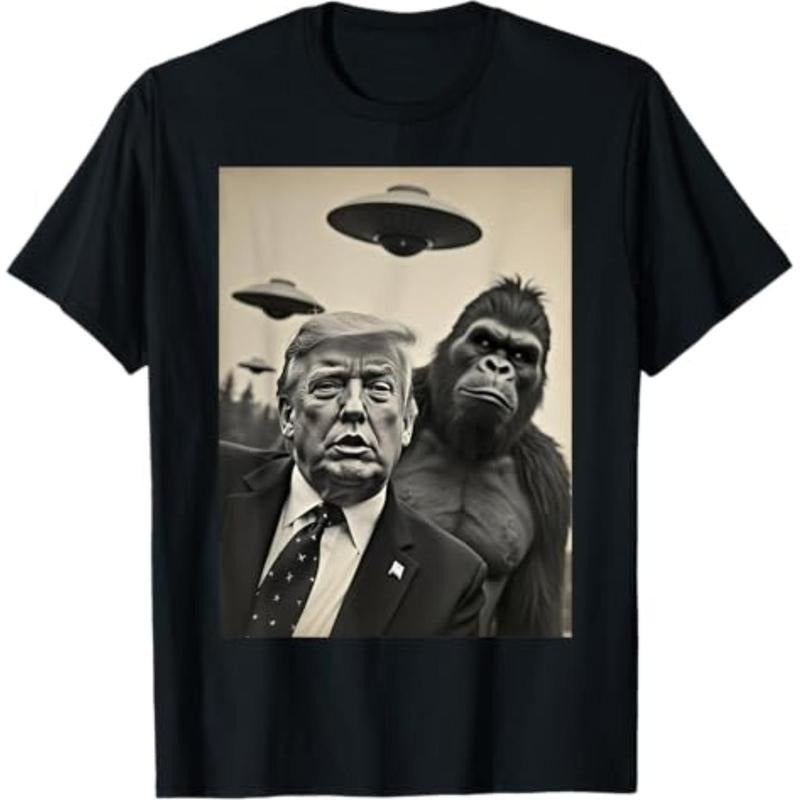 Casual T-shirt Funny trump bigfoot Selfie with UFOs Weird Alien T-Shirt Graphic Graphic Tees style 02 Hoodie, Sweatshirt