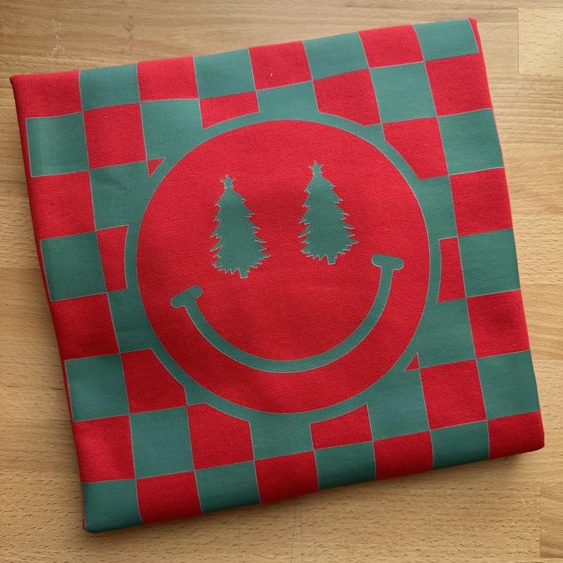 Checkered Christmas Gildan Sweatshirt T-Shirts, Hoodie | HypeDripTees.com