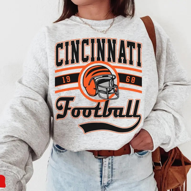 Cincinnati Football Crewneck Sweatshirt ,Sweater ,Cincinnati Sweatshirt ,Cincinnati Game Day, Cincinnati Fan Gifts...