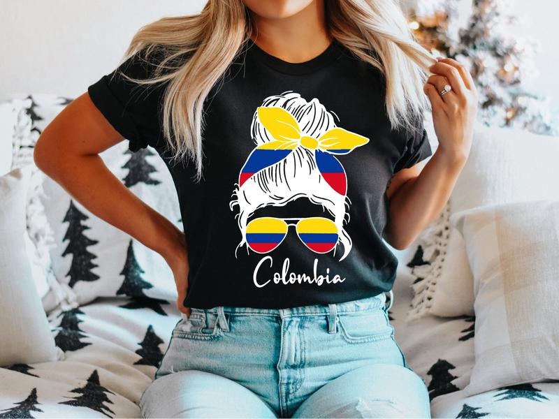 Colombian Mom T-Shirt, Colombia Women Shirt, Colombia Love Tee, Latin Party Tee, Colombian Shirt, Spanish Women Gift...