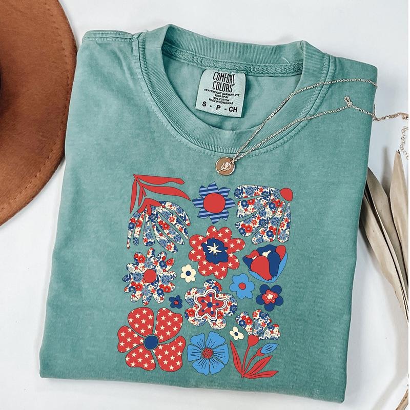 Comfort Colors Boho Floral 4th Of July T-Shirt, Preppy Patriotic Floral Shirt, Fourth Of July Tee, America T-Shirt,...
