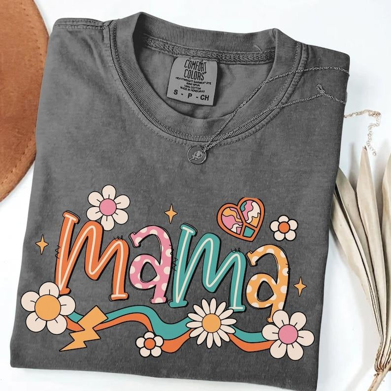 Comfort Colors Cute Mama Graphic Tee, Mother's Day Gift, Floral Mama Shirt, Mom Life T-shirt, Heart Design Tee for Moms,...