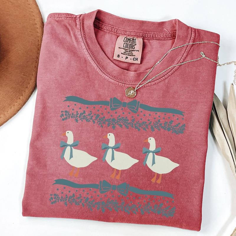 Comfort Colors Vintage 80s Goose Shirt, Funny Blue Ribbon Goose Tee, Retro Goose Graphic Shirt, Cute Farm Animal Tee,...
