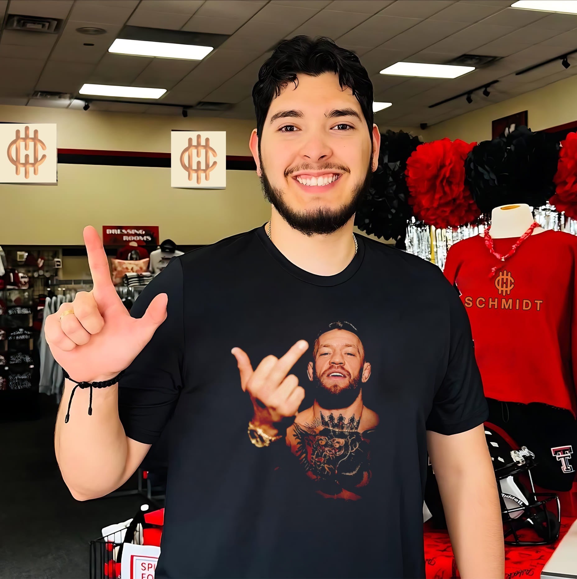 Conor Mcgregor middle finger UFC shirt