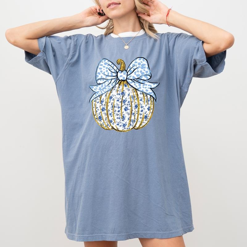 Coquette Gold Glitter Pumpkin Shirt Comfort Colors, Girls Fall Pumpkin Unhinged Unisex T-Shirt, Halloween Girl Fall...