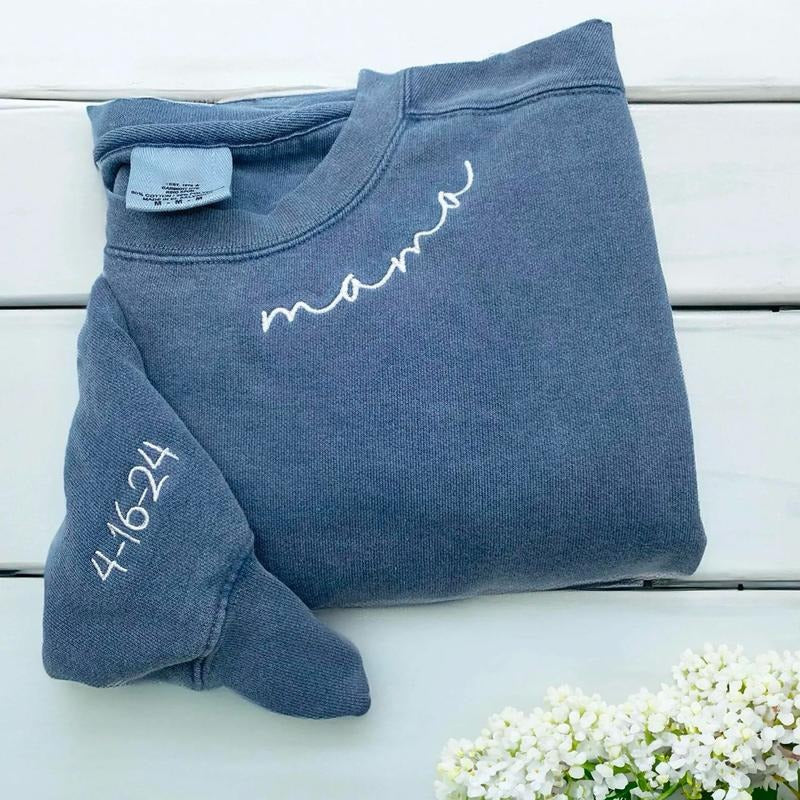 Custom Embroidered Mama Sweatshirt with Name on Sleeve, Personalized Mom Shirt, Mom Custom Name Sweatshirt, Mama Shirt Hoodie