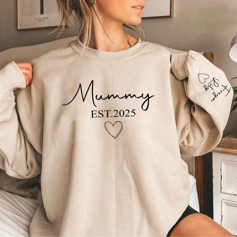 Custom Mummy Sweatshirt with Kid Name On Sleeve, Personalised Mom Sweatshirt, Mummy Est Jumper, Mom Sweater, Gift for...