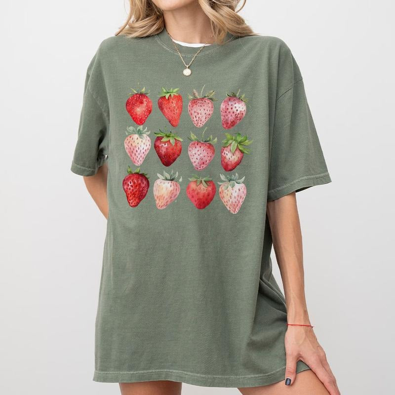 Cute Strawberry Tshirt, Comfort Summer Strawberry Shirt, Cottagecore Berries Tshirt, Strawberry Aesthetic for Women,...