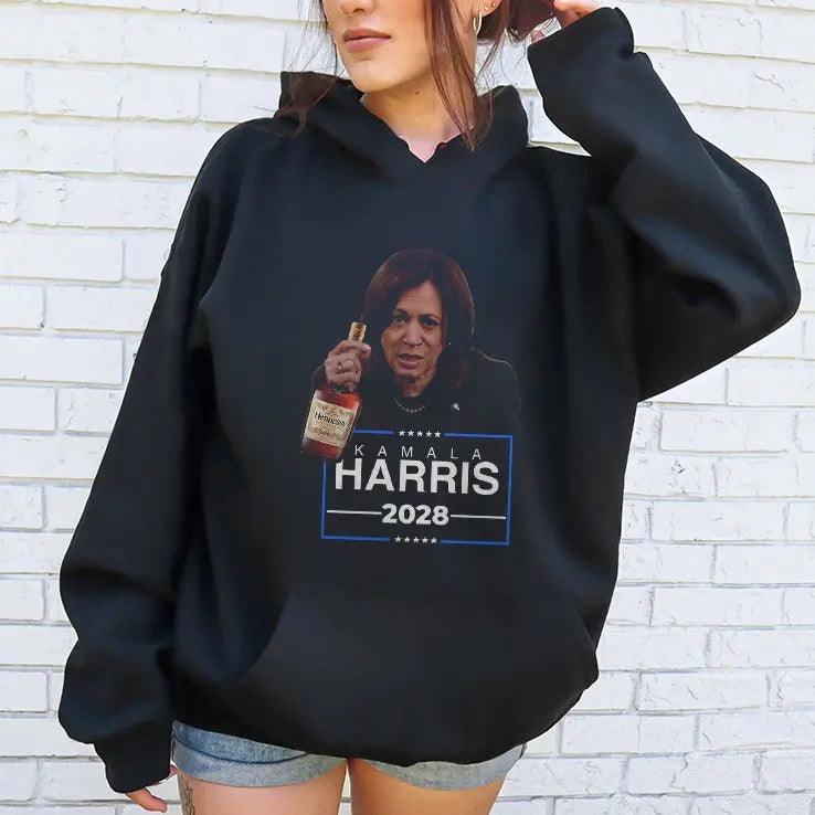 Drunk Aunt Kamala Harris Running In 2028 T Shirt