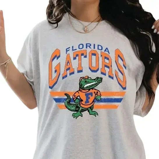 FL Gators Vintage  Women's T-Shirt, Florida Gators Casual Cotton Hoodie, Sweatshirt | HypeDripTees.com