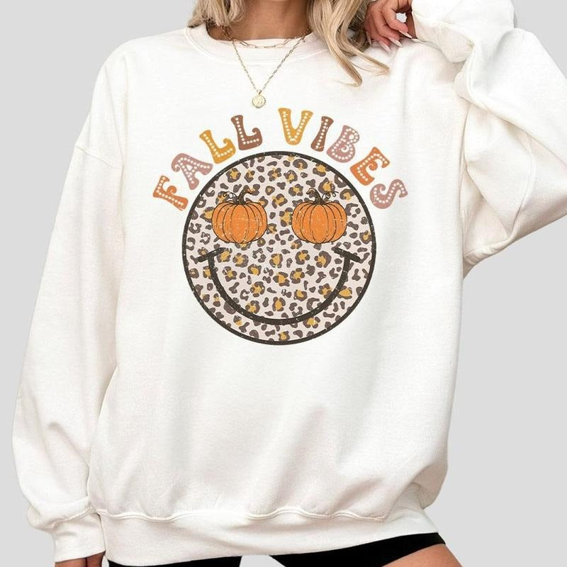 Fall Vibes Smiling Shirt, Pumpkins Spices Season Comfort Tee, Fall Sweatshirt, Retro Pumpkin Shirt, Cute shirt for Fall,...
