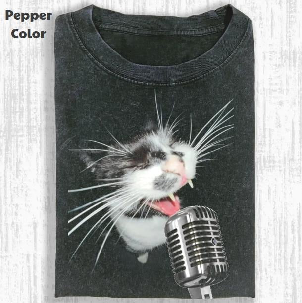Funny Animal Vintage Graphic Tee, Cat Singing T-Shirt, Animal Shirt, Unisex Meme Cringe Funny Shirt, Menswear Womenswear...