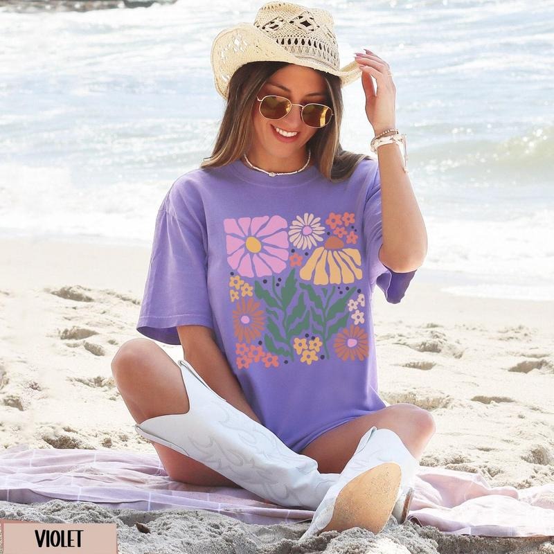 Groovy Flower Shirt, Boho Comfort Colors Tshirt, Retro Wildflower Teacher Tee, Floral Nature Crewneck Boho Gift Mom...