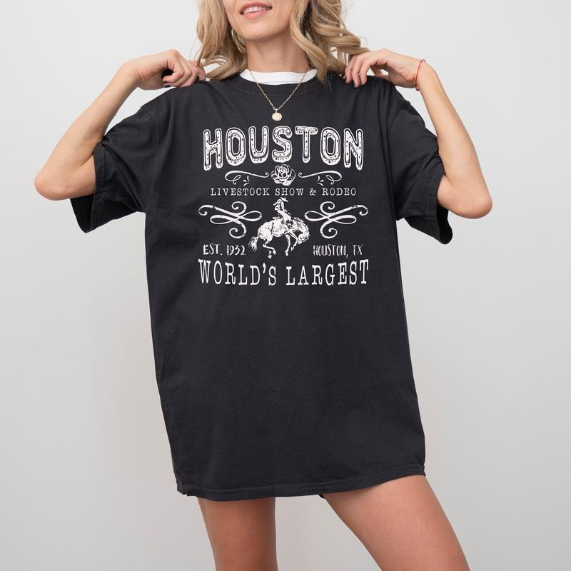 Houston TX Rodeo Shirt, Livestock Show Sweat, Livin' On Rodeo Time Hoodie, Rodeo Sweatshirt, Retro Cowboy Shirt, Rodeo...