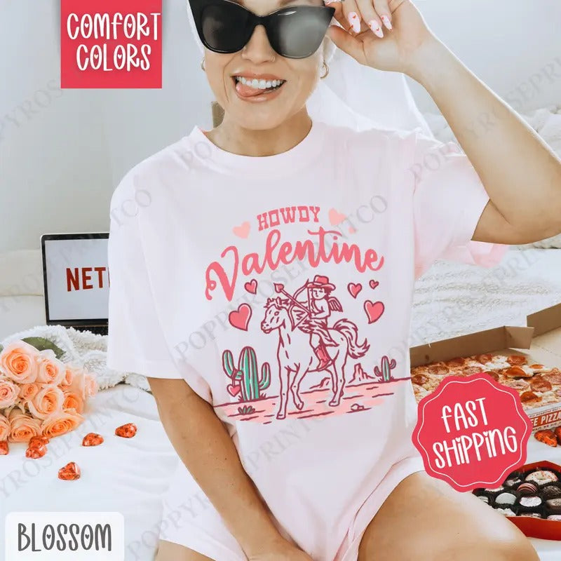 Howdy Valentine Shirt Comfort Colors, Valentine's Day Women's Tee, Western Women's Tshirt Hoodie, Sweatshirt