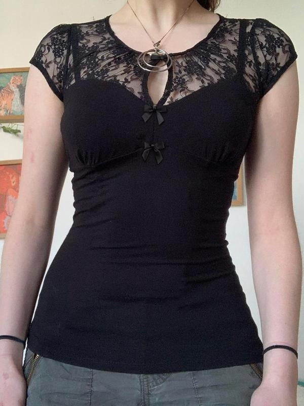 Lace Spliced Hollow Out T-Shirt for Women, Slim-Fitting Sexy Summer Top, Moderate Fabric for Stylish Comfort Hoodie,...