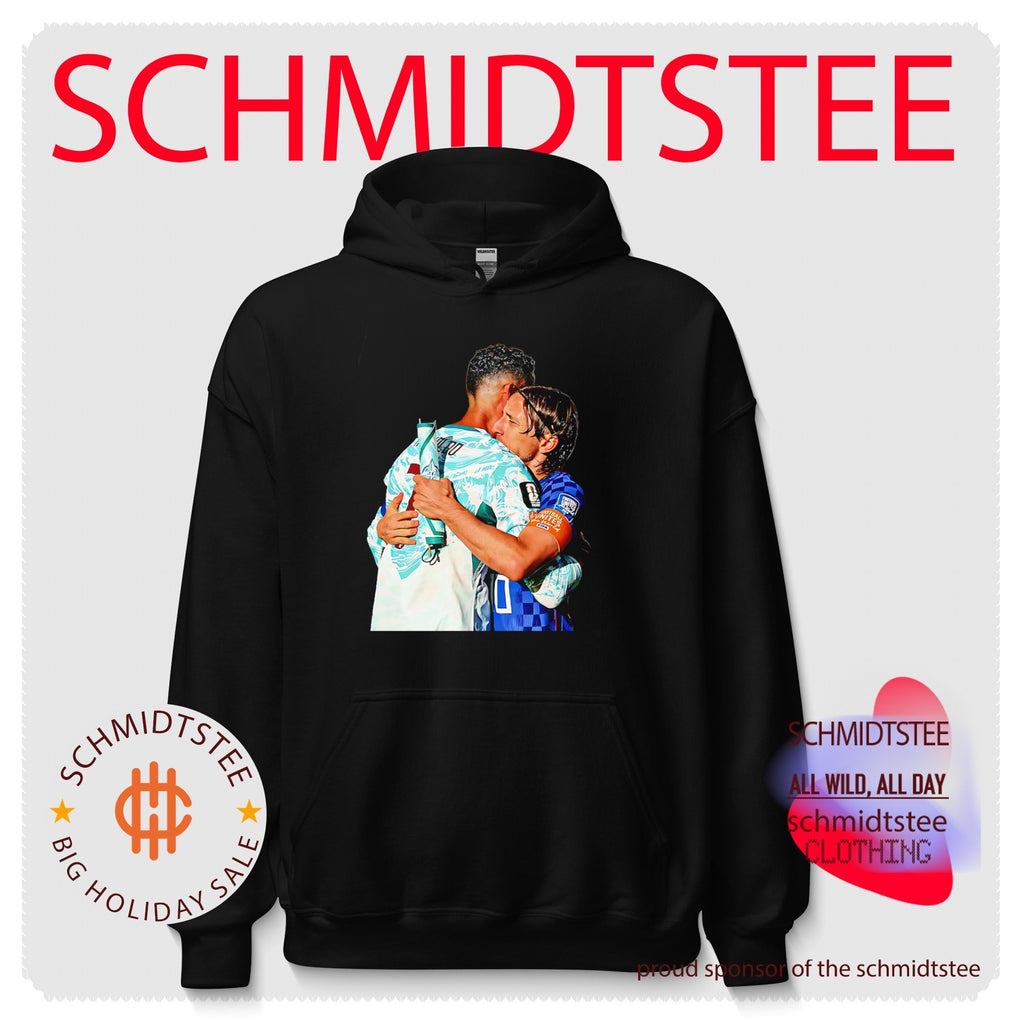 Luka Modric and Cristiano Ronaldo hugging moment shirt