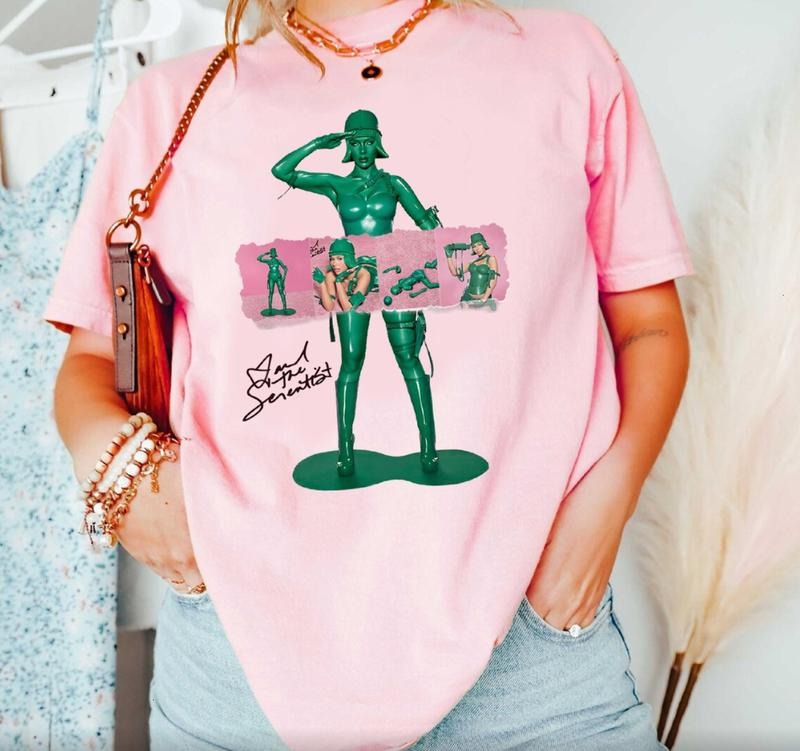 Mariah Scientist Tee HEARTS SOLD SEPARATELY T-Shirt Fans Gift Hoodie, Sweatshirt | HypeDripTees.com