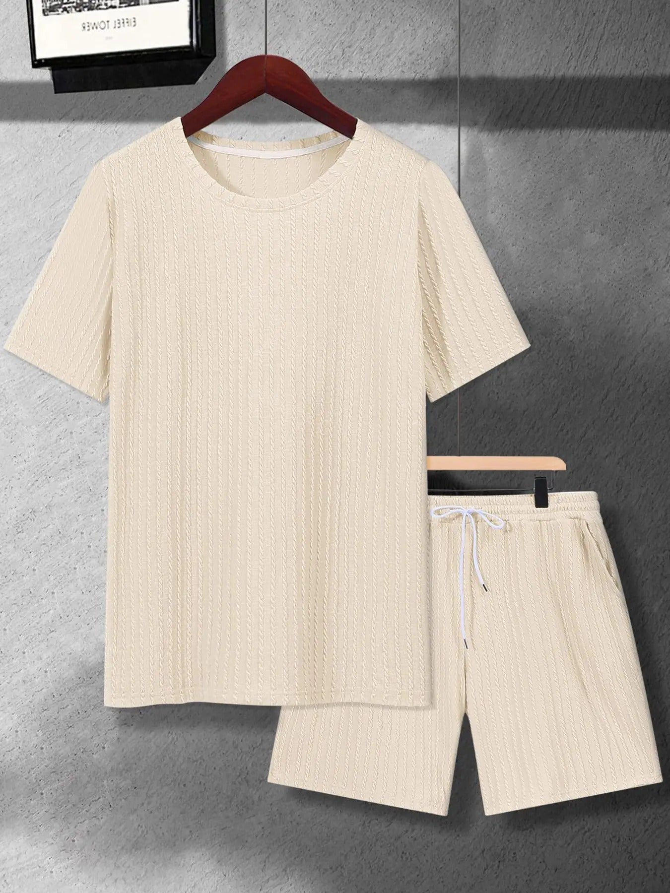 Men's Solid   Short Sleeve Tee & Drawstring Waist Shorts Set, Regular Fit Casual Round Neck T-shirt & Pocket Shorts,...