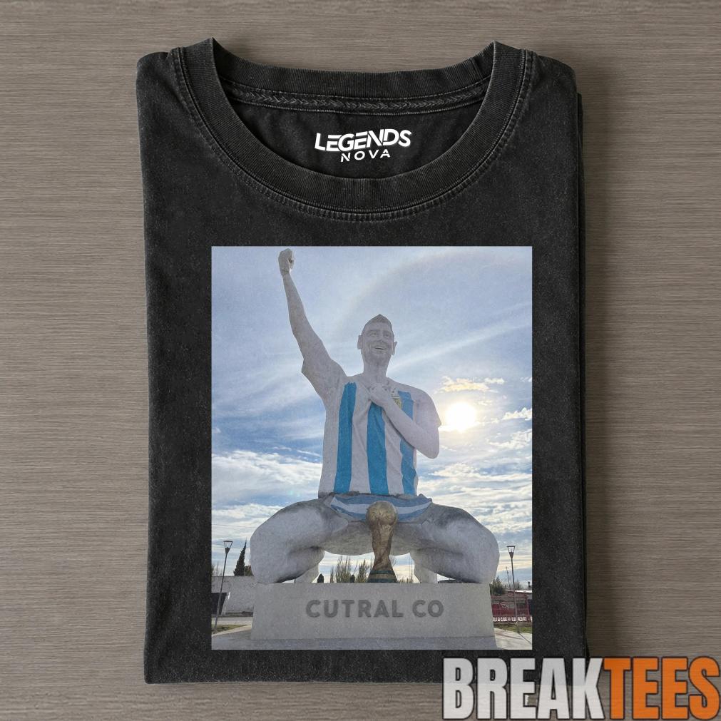 Messi Classic Legendary Statue Tee