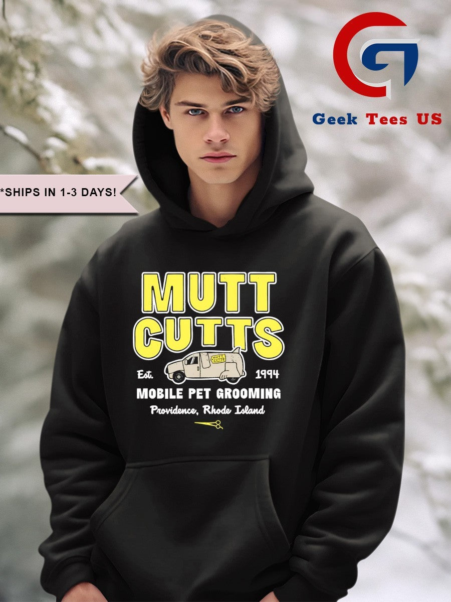 Mutt Cutts Mobile Pet Grooming shirt