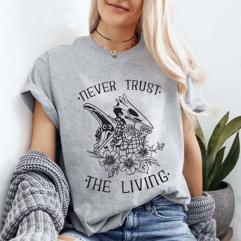Never Trust The Living Shirt, Beetlejuice 1988 Movie Shirt, Vintage Horror Beetlejuice Shirt, Horror Halloween Shir...