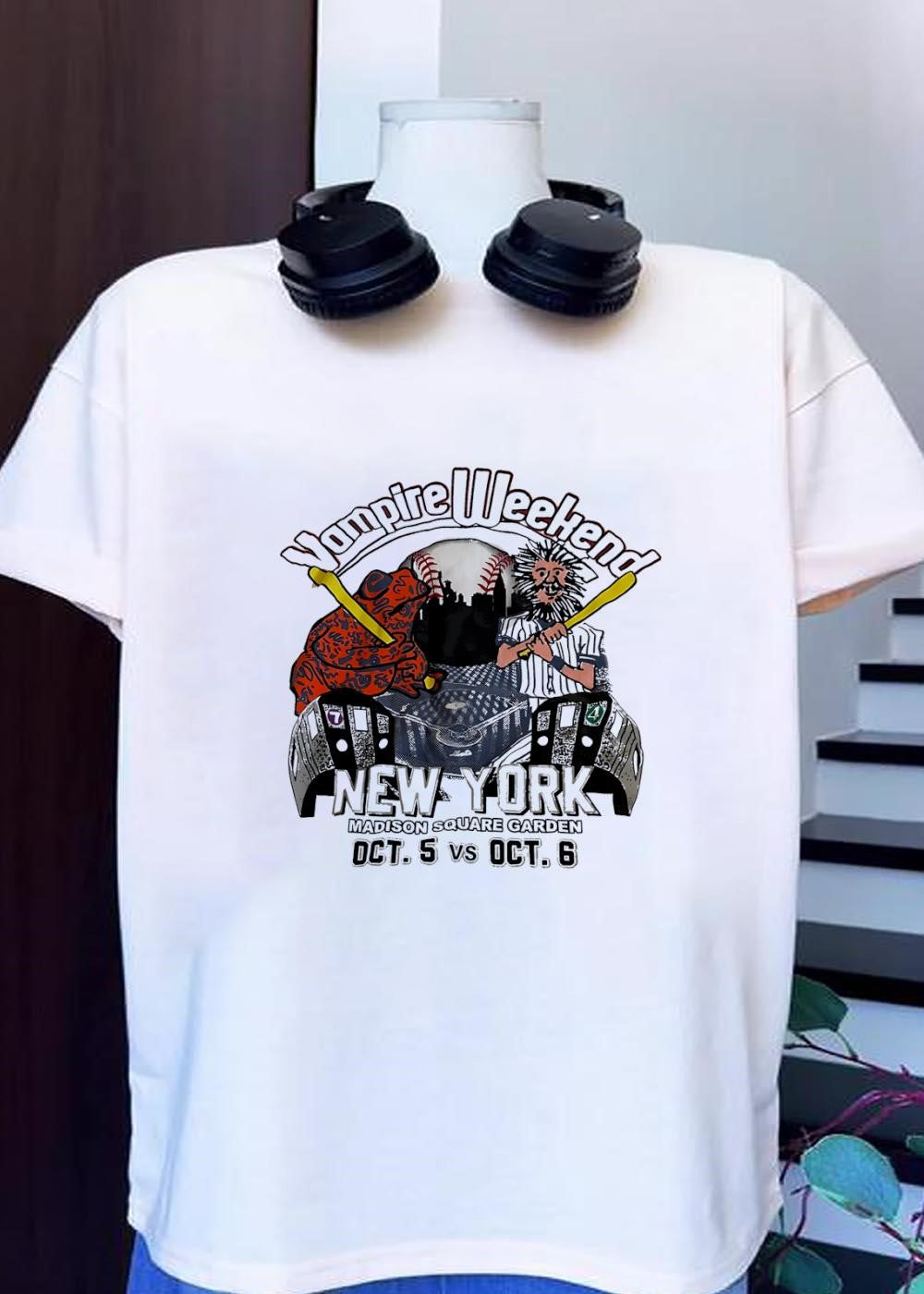 New York Madison Square Garden Vampire Weekend Toad Baseball October T-Shirt