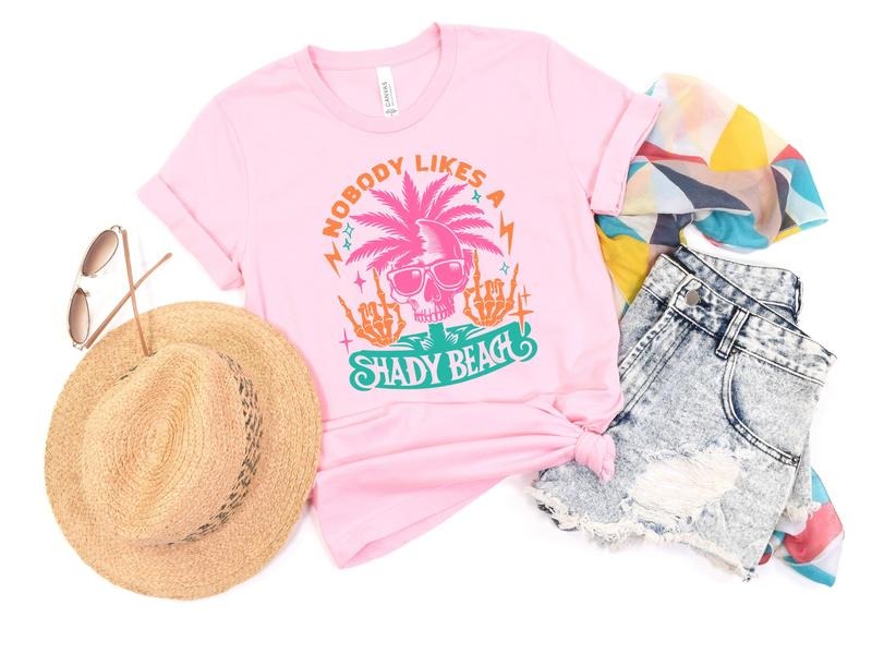 Nobody LIkes A Salthy Beach T-Shirt Hoodie, Sweatshirt | HypeDripTees.com