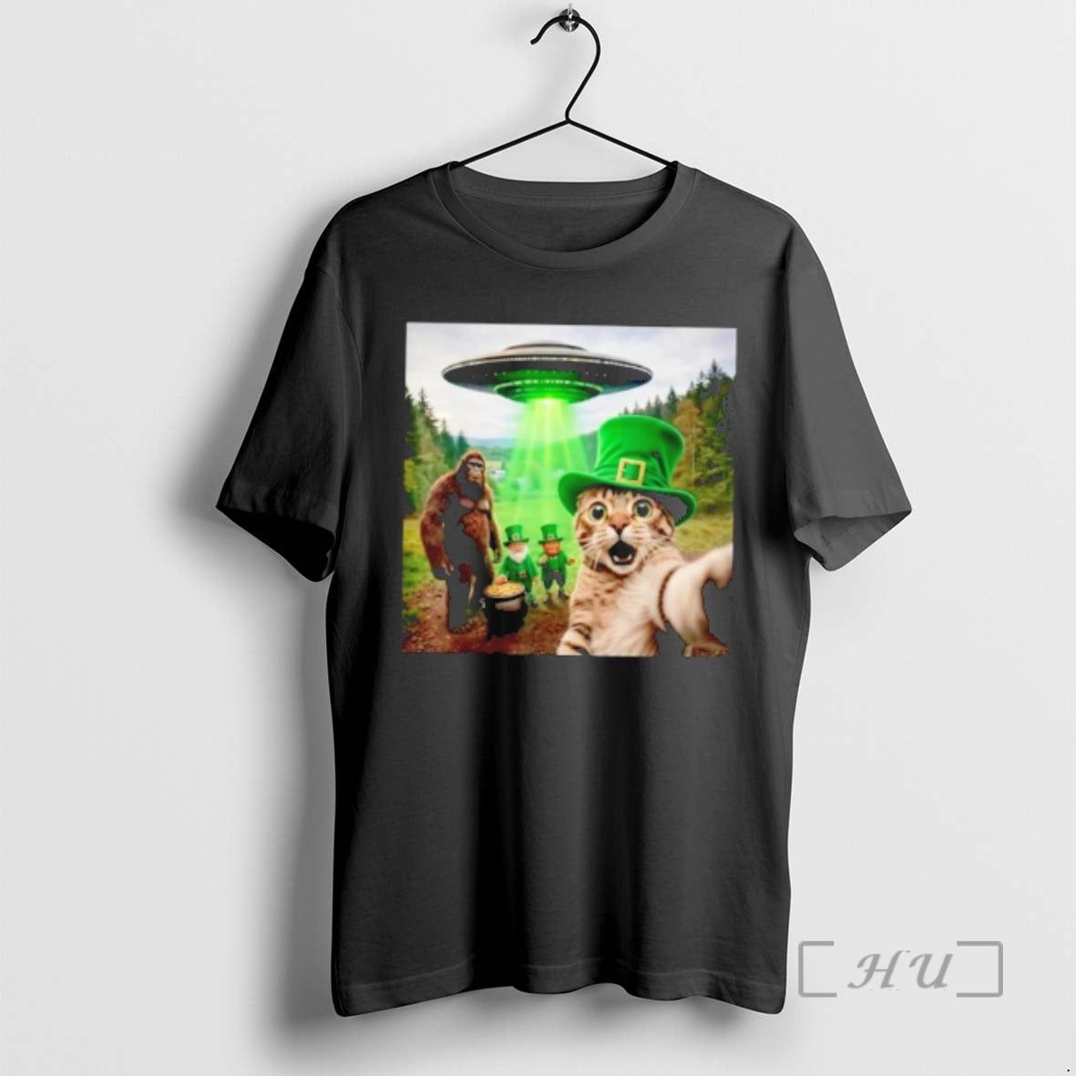 Officials Bigfoot Cat Selfie Funny St T-Shirts, Hoodie, Sweatshirt | HypeDripTees.com