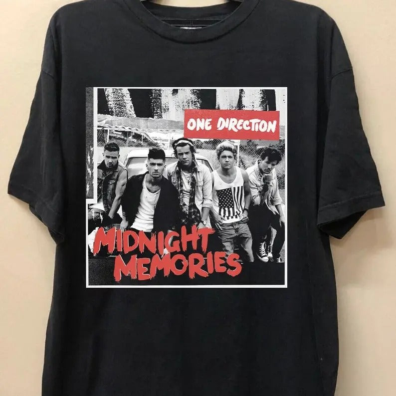 One Direction Band Shirt Concert tour merch vtg Graphic design T-Shirt 92610 Hoodie, Sweatshirt | HypeDripTees.com