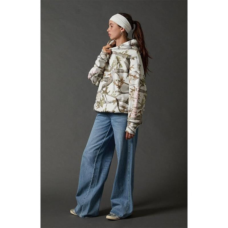 PacSun Women's Bella Micro Crop Sweatshirt - Casual Pullover Cropped Boxy Fitted Long Sleeve Shirt Hoodie | HypeDripTees.com
