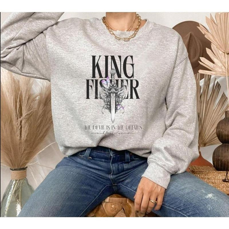 Quicksilver Book Kingfisher T-shirt , Fantasy Bookish Merch, Classic Styles, Never Go Out of Fashion, Trendy Looks, Stay...