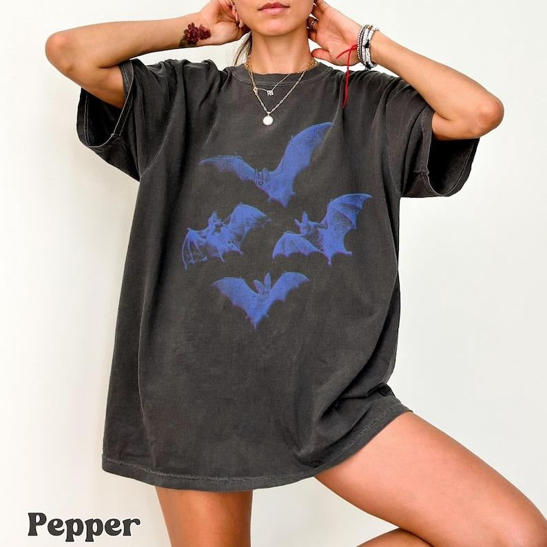 Retro Bats Y2K Inspired Bats Shirt 90s Bats Artsy Bat Lover Retro Halloween Bats Shirt T-Shirts, Hoodie, Sweatshirt