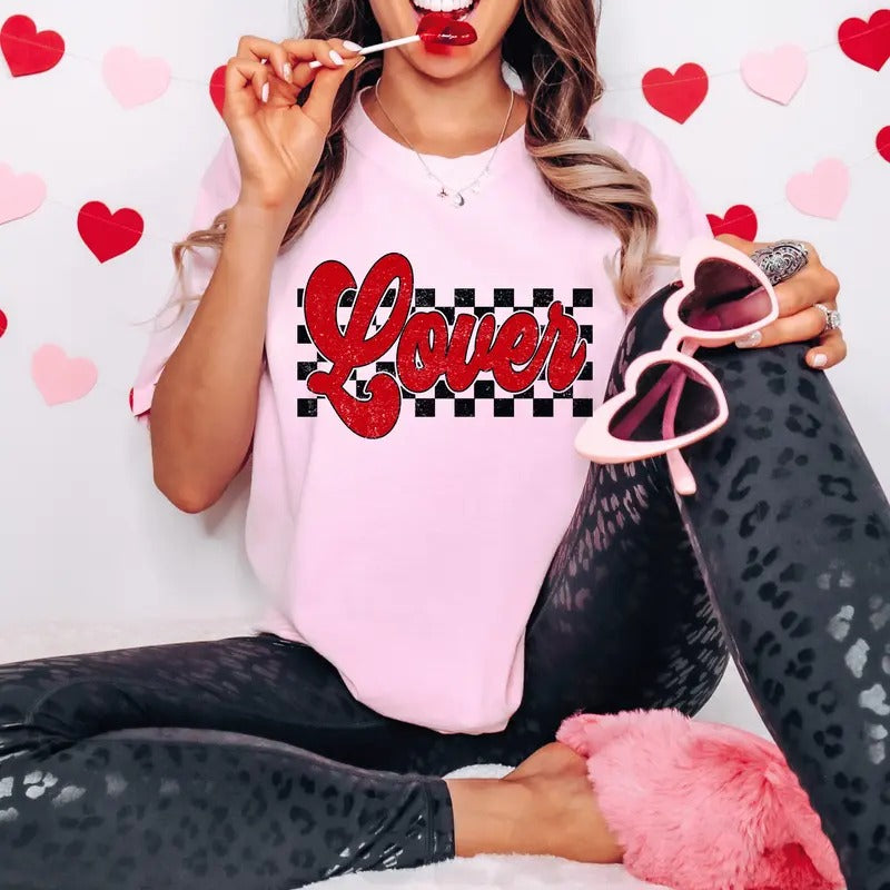 Retro Checkered Lover Valentine's Day Shirt, Cute Women's Holiday Graphic Unisex Shirt Hoodie, Sweatshirt | HypeDripTees.com
