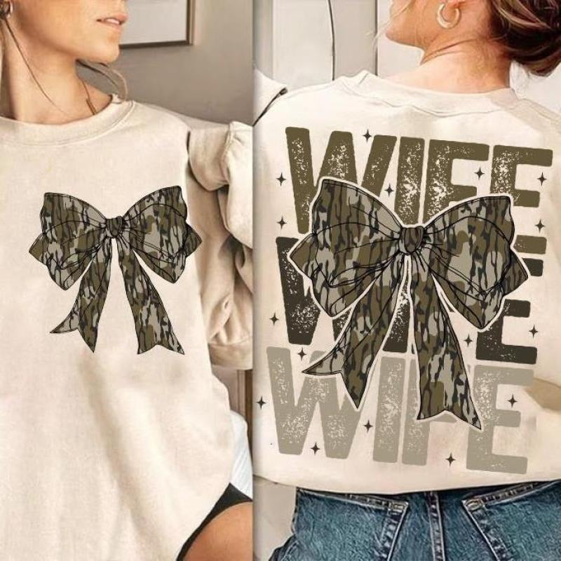 Retro Wife Camo Coquette Bow Old School 2 Sides Sweatshirt, Girls Camo Bow Shirt, Retro Hunting, Coquette Bow, Camo Dude...