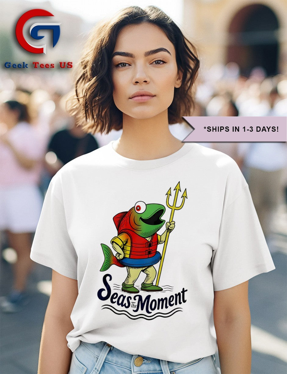 Seas the moment humpy Salmon mariners holding trident shirt