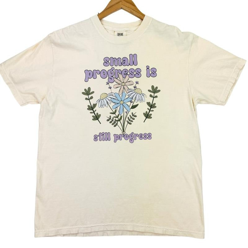 Small Progress Is Progress Comfort Colors T-Shirt Hoodie, Sweatshirt | HypeDripTees.com