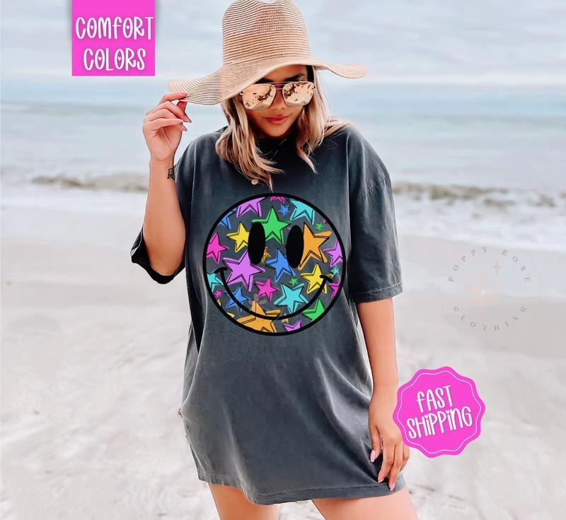 Star Happy Face Shirt Comfort Colors, Women's Graphic Tshirt Hoodie, Sweatshirt | HypeDripTees.com