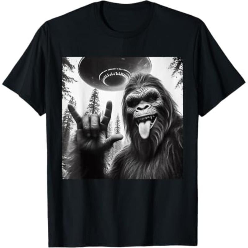 Summer t Shirts Funny Sasquatch Bigfoot Rock On Selfie With UFO Alien T-Shirt Hoodie, Sweatshirt | HypeDripTees.com