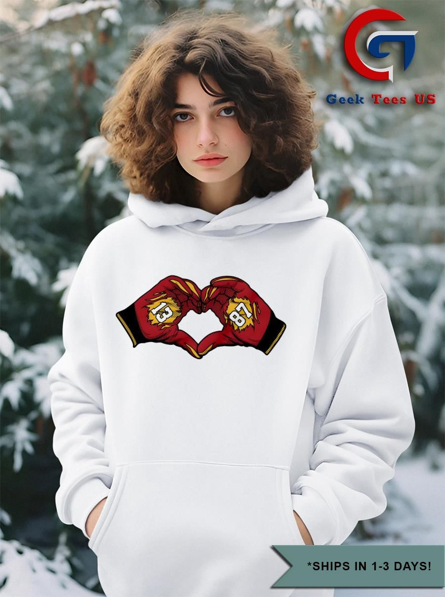 Taylor 13 love hands 87 Travis Kelce Engaged shirt