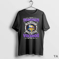 Top I Live In Tennessee And Win Lose Or Tie Im A Die Hard Minnesota